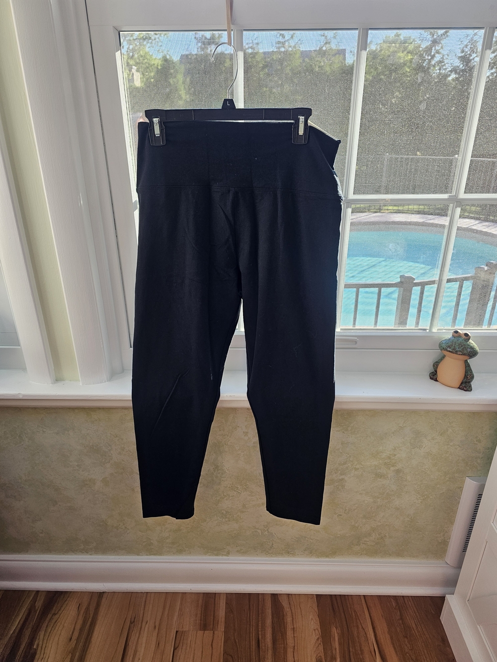 aerie Black Offline High-Rise Short-Inseam Leggings (XL)